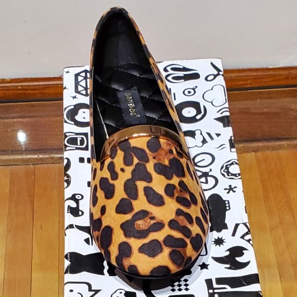 Suede leopard pattern vegan flats - Picture 2 of 3